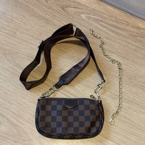 Brown Checkered crossbody W/ extra chain strap